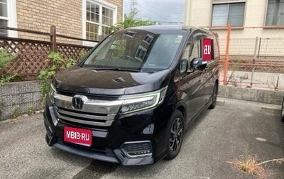Honda Stepwgn IV, 2018 год, 1 800 000 рублей, 1 фотография