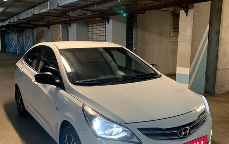 Hyundai Solaris II рестайлинг, 2014 год, 950 000 рублей, 13 фотография