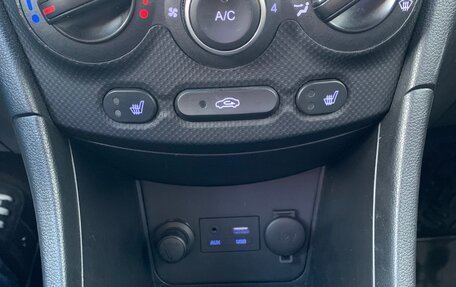 Hyundai Solaris II рестайлинг, 2014 год, 950 000 рублей, 18 фотография