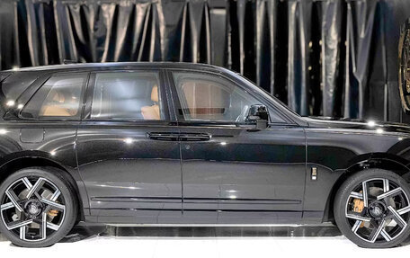Rolls-Royce Cullinan, 2025 год, 50 000 000 рублей, 6 фотография