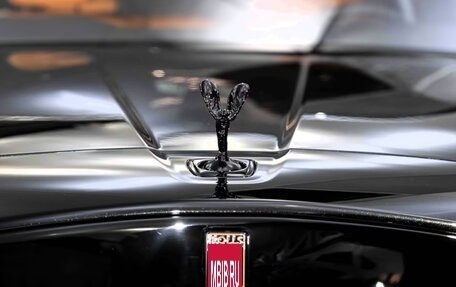 Rolls-Royce Cullinan, 2025 год, 50 000 000 рублей, 10 фотография