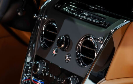 Rolls-Royce Cullinan, 2025 год, 50 000 000 рублей, 20 фотография