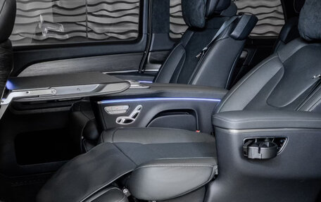 Mercedes-Benz V-Класс, 2025 год, 14 000 000 рублей, 20 фотография