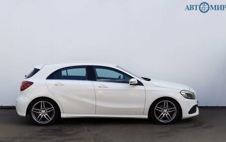 Mercedes-Benz A-Класс, 2017 год, 1 790 000 рублей, 4 фотография