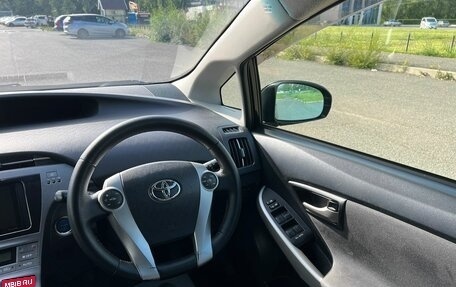 Toyota Prius, 2015 год, 1 379 000 рублей, 16 фотография
