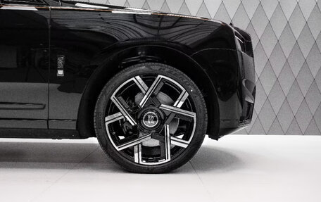 Rolls-Royce Cullinan, 2025 год, 50 000 000 рублей, 6 фотография