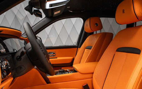 Rolls-Royce Cullinan, 2025 год, 50 000 000 рублей, 15 фотография