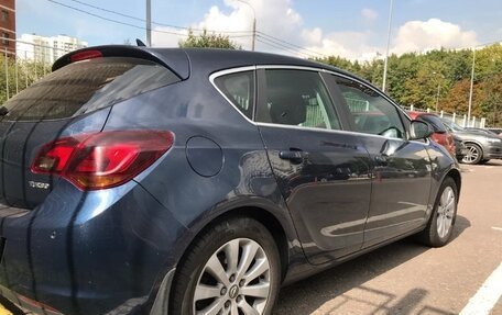 Opel Astra J, 2010 год, 950 000 рублей, 2 фотография