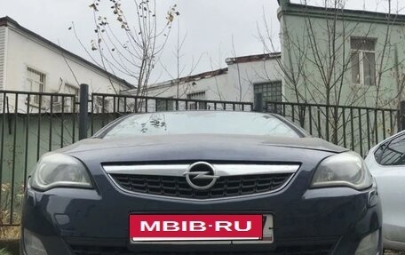 Opel Astra J, 2010 год, 950 000 рублей, 4 фотография