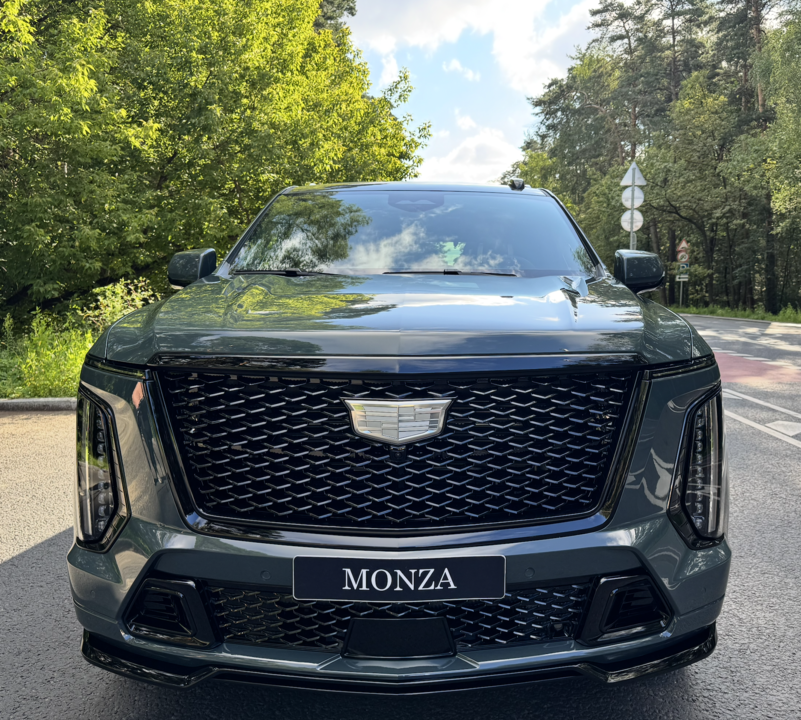 Cadillac Escalade V, 2025 год, 33 000 000 рублей, 9 фотография
