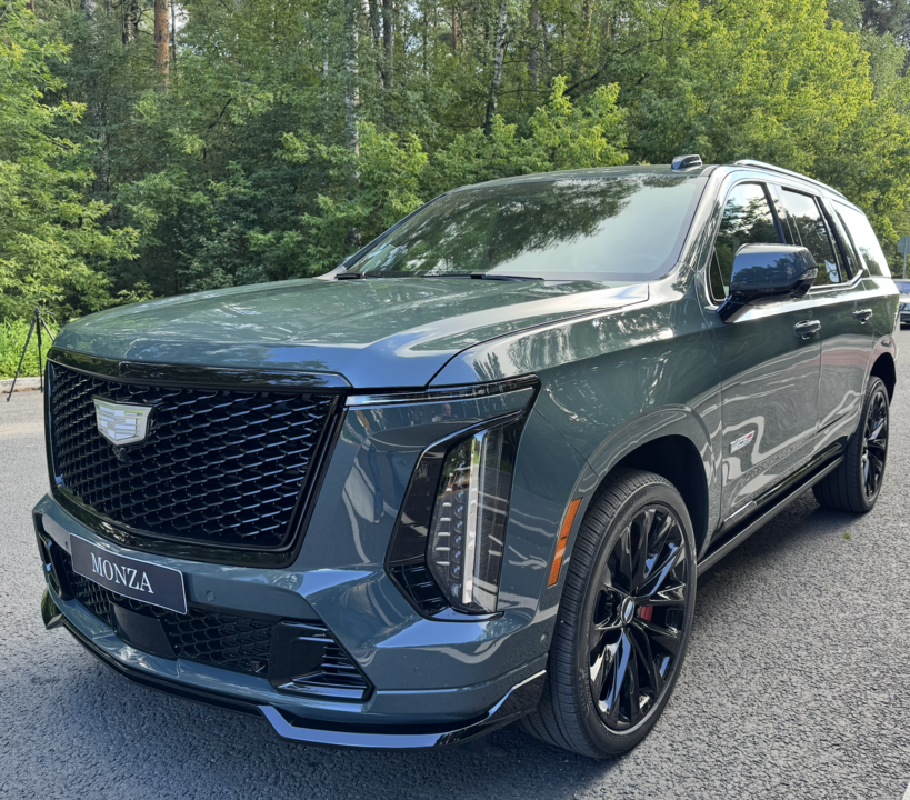 Cadillac Escalade V, 2025 год, 33 000 000 рублей, 8 фотография