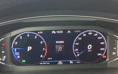 Volkswagen Tiguan II, 2021 год, 3 300 000 рублей, 16 фотография