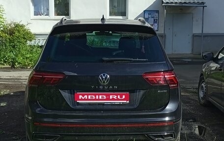 Volkswagen Tiguan II, 2021 год, 3 300 000 рублей, 36 фотография