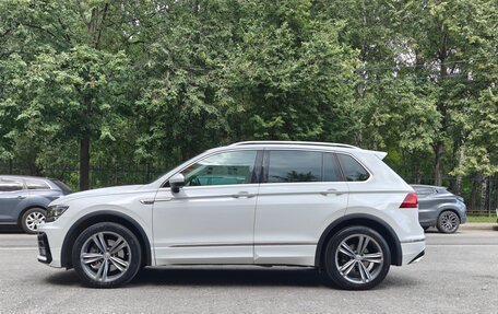 Volkswagen Tiguan II, 2018 год, 3 600 000 рублей, 2 фотография