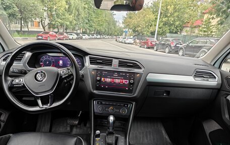 Volkswagen Tiguan II, 2018 год, 3 600 000 рублей, 11 фотография
