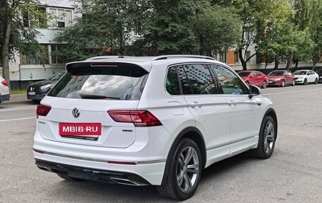 Volkswagen Tiguan II, 2018 год, 3 600 000 рублей, 6 фотография