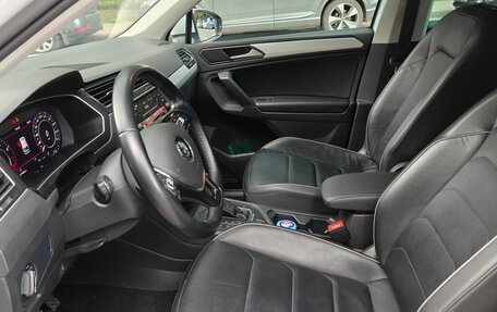 Volkswagen Tiguan II, 2018 год, 3 600 000 рублей, 12 фотография