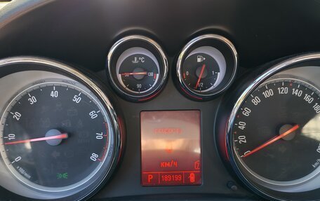 Opel Astra J, 2010 год, 620 000 рублей, 13 фотография