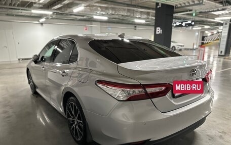 Toyota Camry, 2021 год, 3 200 000 рублей, 7 фотография