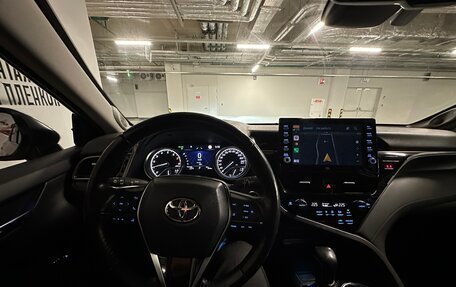 Toyota Camry, 2021 год, 3 200 000 рублей, 9 фотография