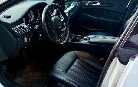Mercedes-Benz CLS, 2014 год, 2 500 000 рублей, 11 фотография