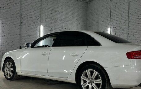 Audi A4, 2010 год, 950 000 рублей, 3 фотография