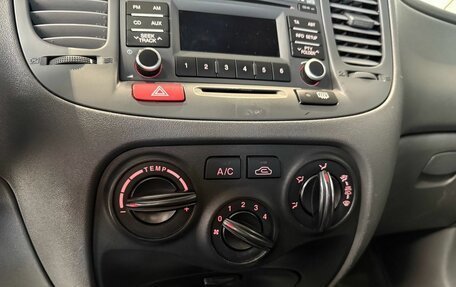 KIA Rio II, 2011 год, 690 000 рублей, 22 фотография