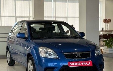 KIA Rio II, 2011 год, 690 000 рублей, 3 фотография