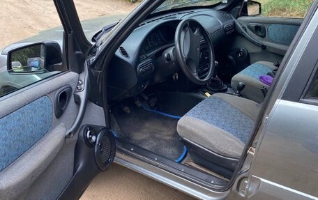 Chevrolet Niva I рестайлинг, 2005 год, 375 000 рублей, 1 фотография