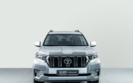 Toyota Land Cruiser Prado 150 рестайлинг 2, 2020 год, 4 835 000 рублей, 2 фотография