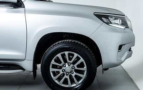 Toyota Land Cruiser Prado 150 рестайлинг 2, 2020 год, 4 835 000 рублей, 9 фотография