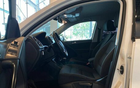 Volkswagen Tiguan I, 2012 год, 915 000 рублей, 16 фотография
