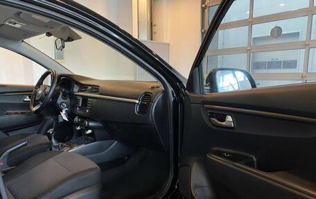 KIA Rio IV, 2018 год, 1 035 000 рублей, 20 фотография