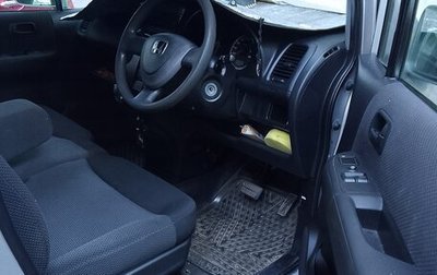 Honda Mobilio Spike I рестайлинг, 2004 год, 670 000 рублей, 1 фотография