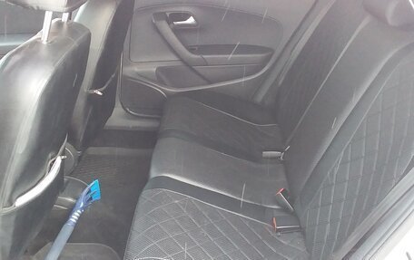 Volkswagen Polo VI (EU Market), 2013 год, 750 000 рублей, 4 фотография