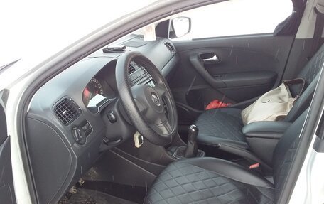 Volkswagen Polo VI (EU Market), 2013 год, 750 000 рублей, 5 фотография