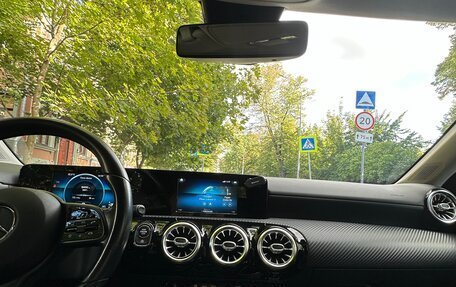 Mercedes-Benz A-Класс, 2019 год, 2 400 000 рублей, 7 фотография