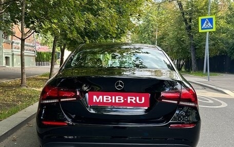 Mercedes-Benz A-Класс, 2019 год, 2 400 000 рублей, 5 фотография