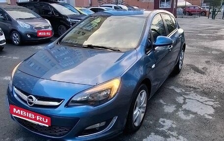 Opel Astra J, 2012 год, 1 050 000 рублей, 5 фотография