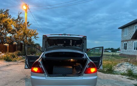 Mitsubishi Lancer VII, 2000 год, 390 000 рублей, 3 фотография