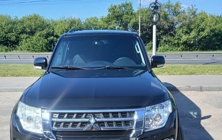 Mitsubishi Pajero IV, 2012 год, 2 100 000 рублей, 2 фотография