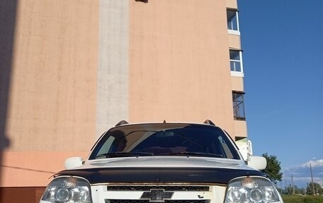 Chevrolet Niva I рестайлинг, 2011 год, 450 000 рублей, 2 фотография