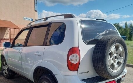 Chevrolet Niva I рестайлинг, 2011 год, 450 000 рублей, 5 фотография