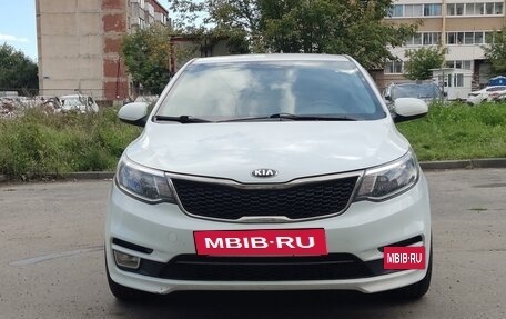 KIA Rio III рестайлинг, 2016 год, 997 000 рублей, 21 фотография