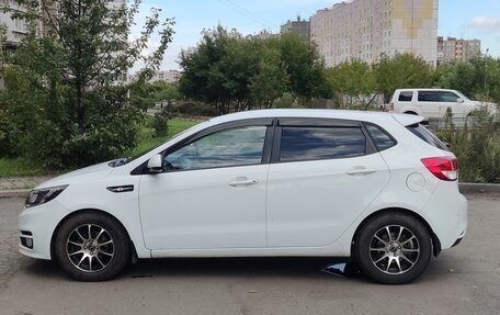 KIA Rio III рестайлинг, 2016 год, 997 000 рублей, 40 фотография