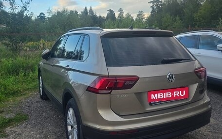 Volkswagen Tiguan II, 2020 год, 2 450 000 рублей, 10 фотография