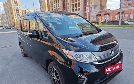 Honda Stepwgn IV, 2015 год, 1 900 000 рублей, 3 фотография