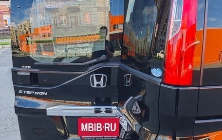 Honda Stepwgn IV, 2015 год, 1 900 000 рублей, 12 фотография