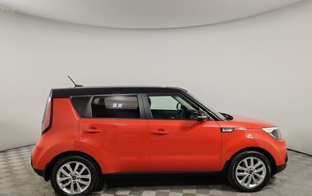 KIA Soul II рестайлинг, 2018 год, 1 375 000 рублей, 4 фотография