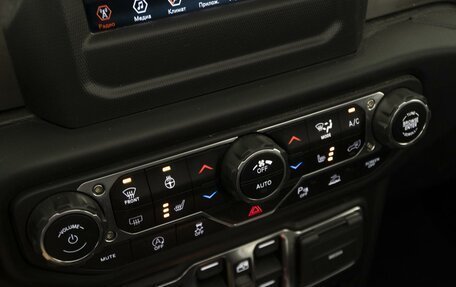 Jeep Wrangler, 2021 год, 4 999 050 рублей, 25 фотография